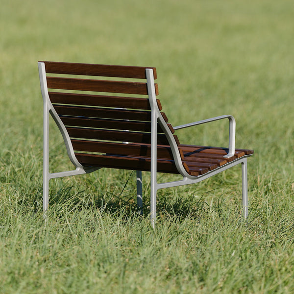 Butaca de exterior Traverse · HAY · ambiente
