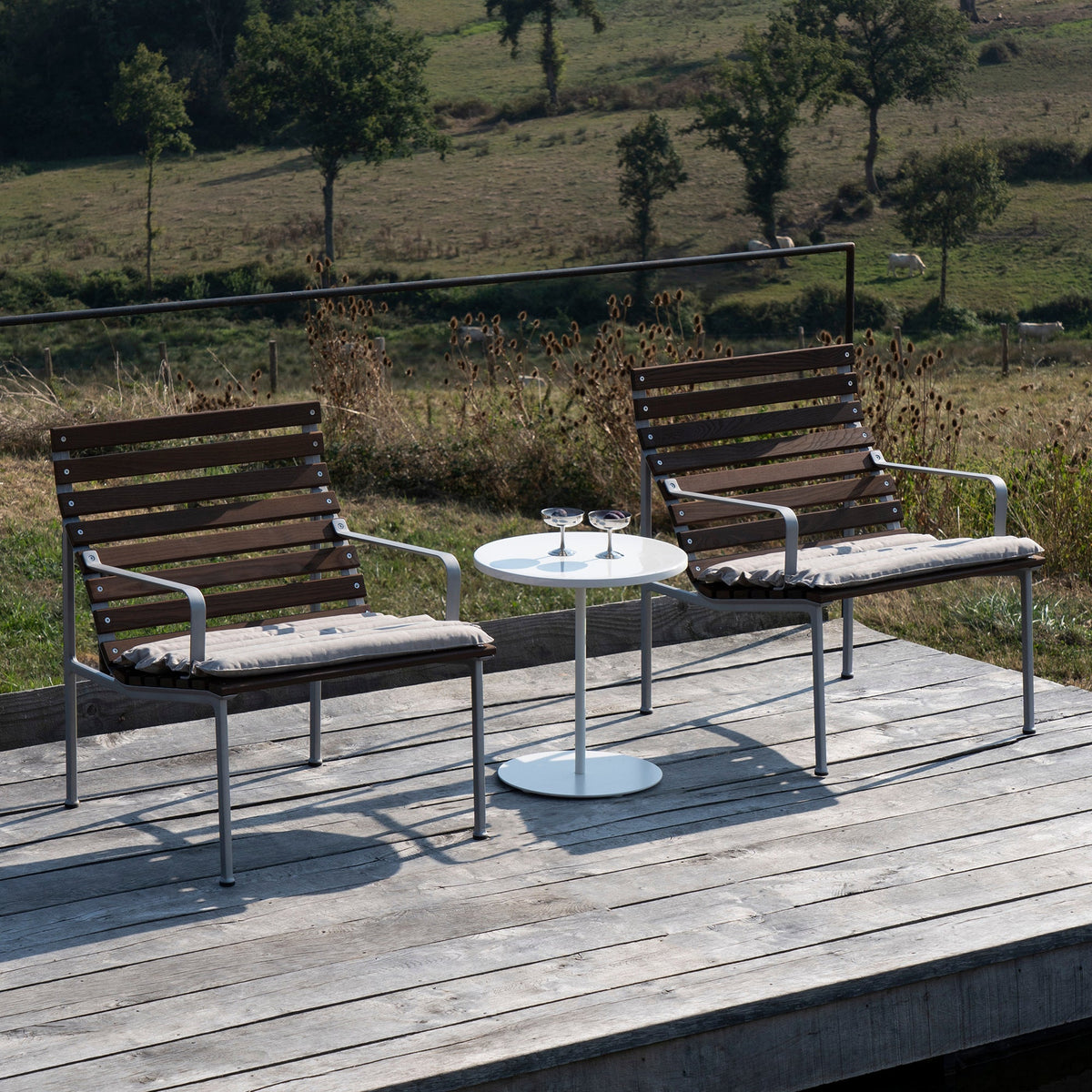 Butaca de exterior Traverse · HAY · ambiente