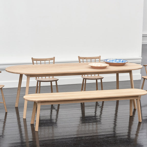 Mesa de comedor Triangle Leg · HAY · ambiente