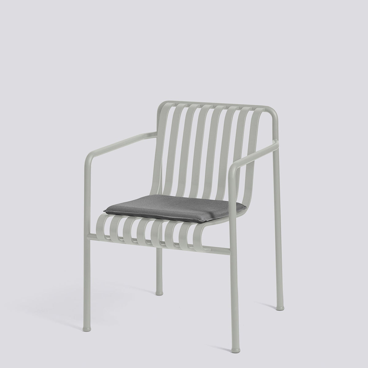 Cojín de asiento para sillón de comedor Palissade · HAY · ambiente