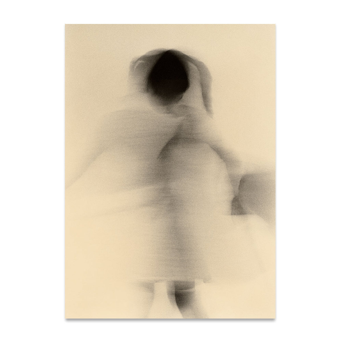 Lámina Blurred Girl de Paper Collective