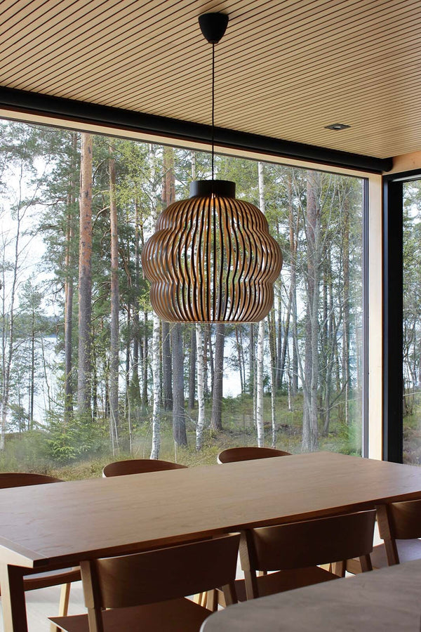 Lámpara colgante Kumulo 5200 de Secto Design en un interior