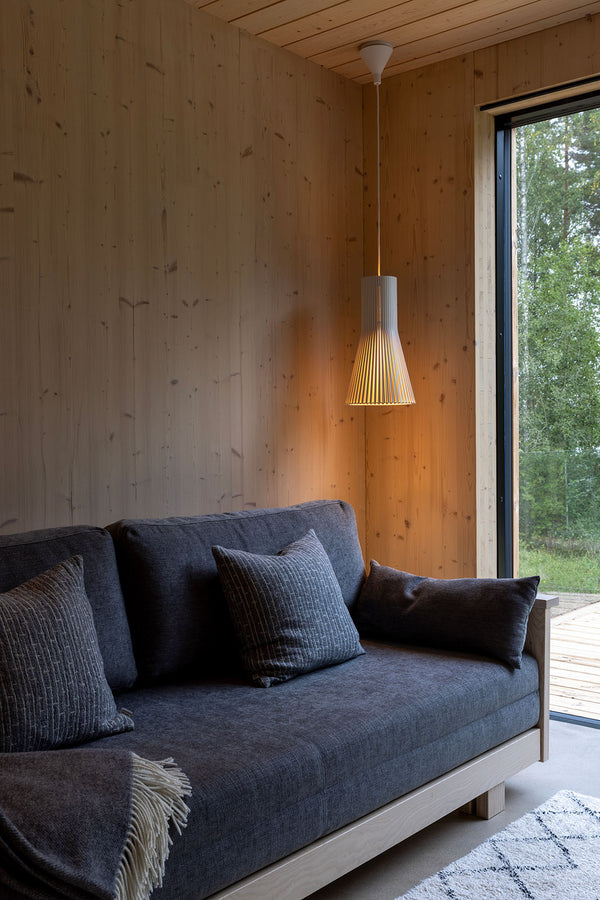 Lámpara colgante Secto Small 4201 de Secto Design en un interior