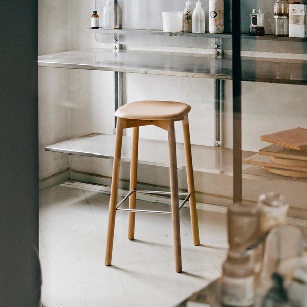 Taburete alto Soft Edge 82 · HAY · ambiente