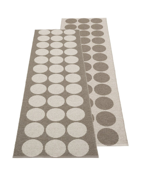 Alfombra de vinilo Hugo · Pappelina