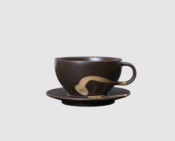 Taza con platillo Koyo marrón oscuro/Buff · Ferm Living · vista 2