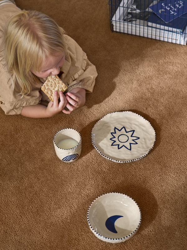 Set de cerámica infantil Naive de Ferm Living