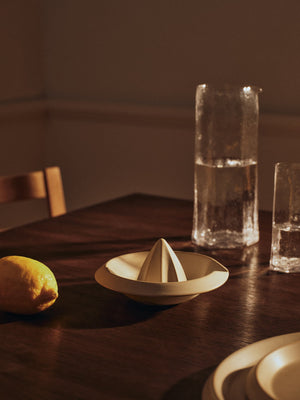 Exprimidor Erena crema · Ferm Living