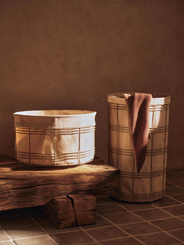Ekko · Ferm Living · im Raum Mocha/Cashmere