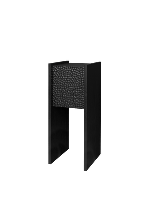 Mueble pedestal Scarni fresno teñido oscuro · Ferm Living
