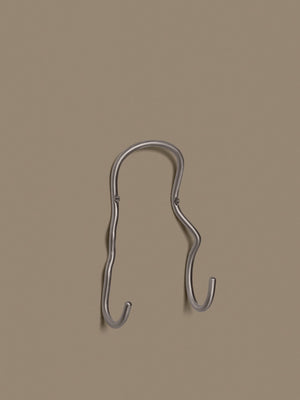 Colgador doble Curvature de Ferm Living