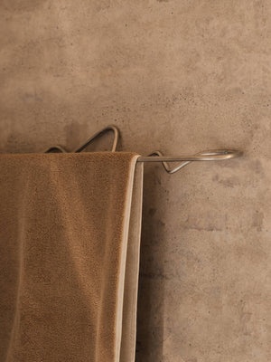 Toallero Curvature de Ferm Living