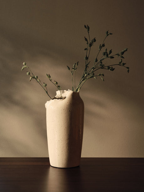 Jarrón alto Tereo blanco roto moteado · Ferm Living
