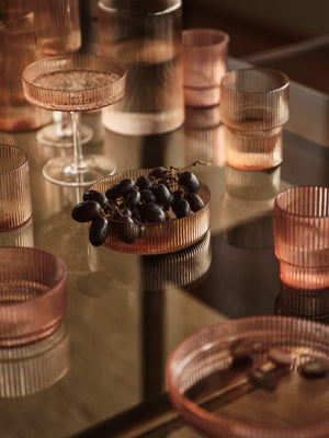 Copas de champán coupe Ripple de Ferm Living