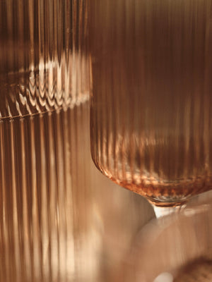 Copas de champán Ripple de Ferm Living