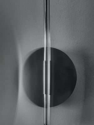 Aplique giratorio alto Arum de Ferm Living