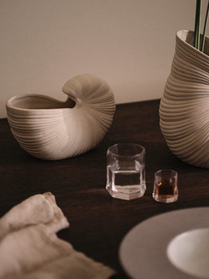 Maceta Shell de Ferm Living