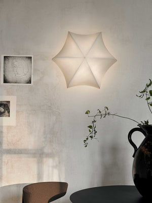 Lámpara de techo y pared Poem de Ferm Living