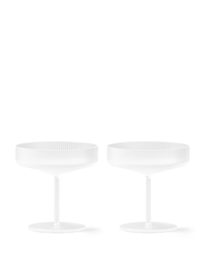 Copas de champán coupe Ripple de Ferm Living