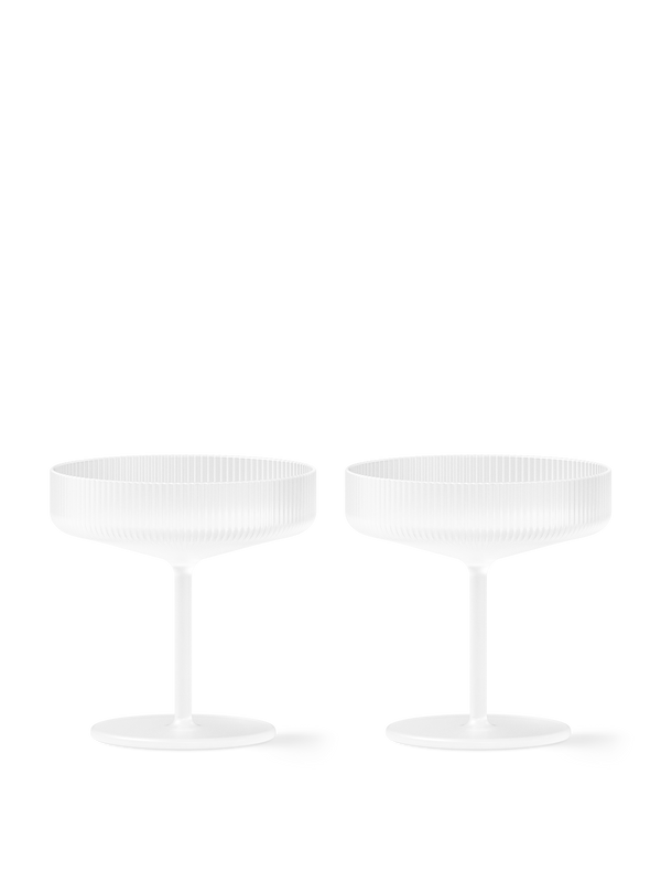Copas de champán coupe Ripple de Ferm Living