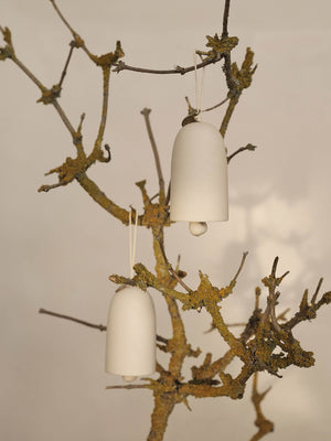 Adornos de cerámica Bell · Ferm Living · ambiente