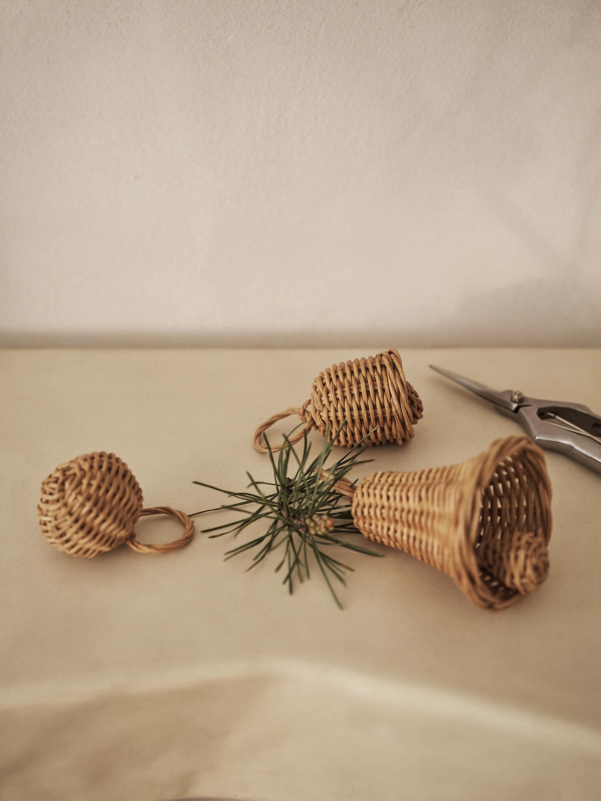 Bolas campana trenzadas Braided · Ferm Living · ambiente
