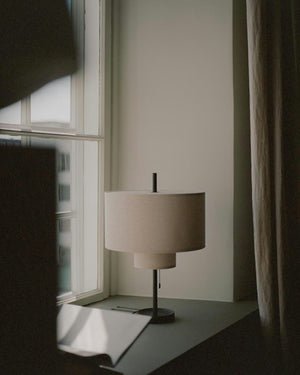 Lámpara de mesa Margin · New Works