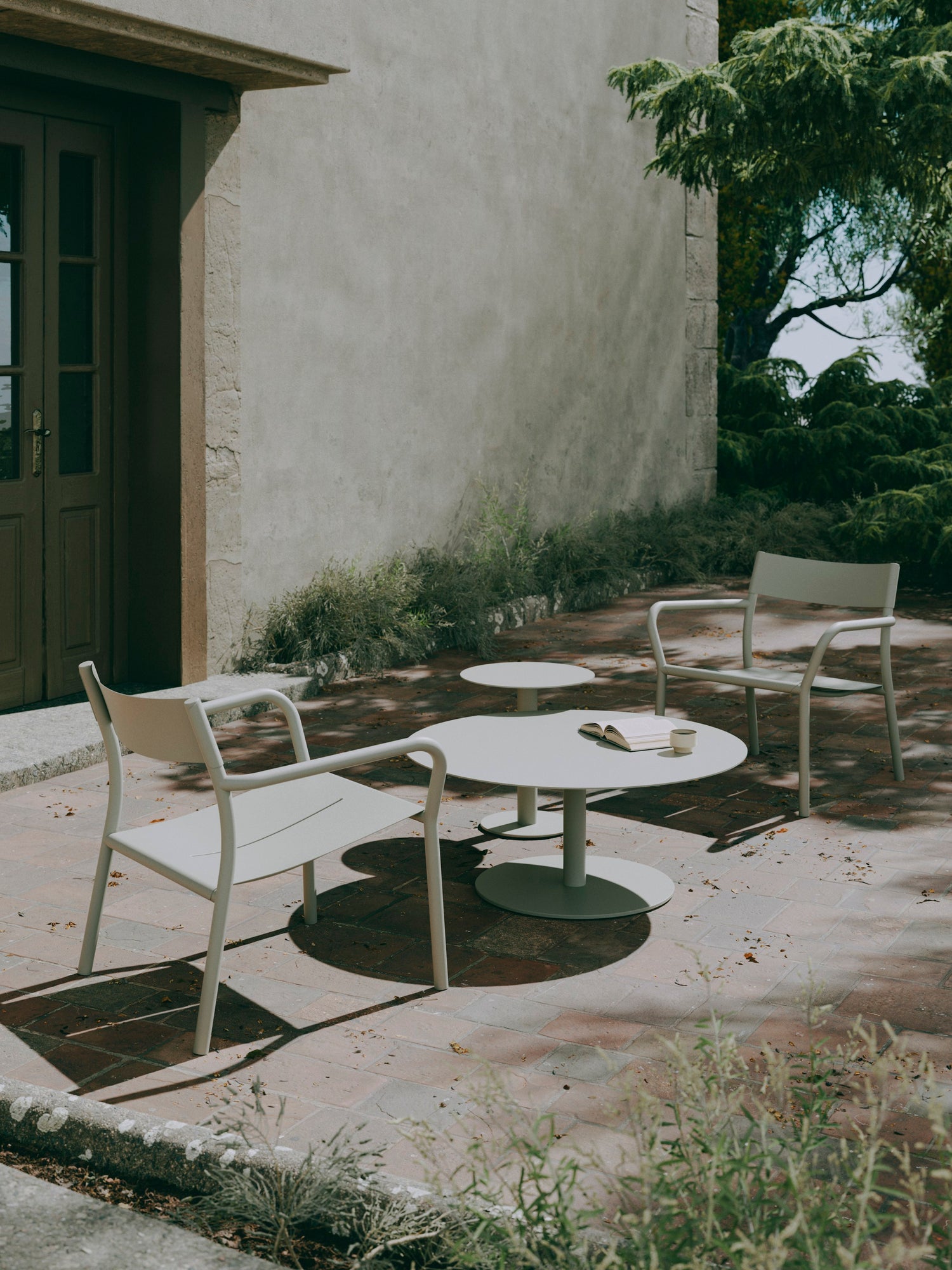 Mesa de centro May · New Works