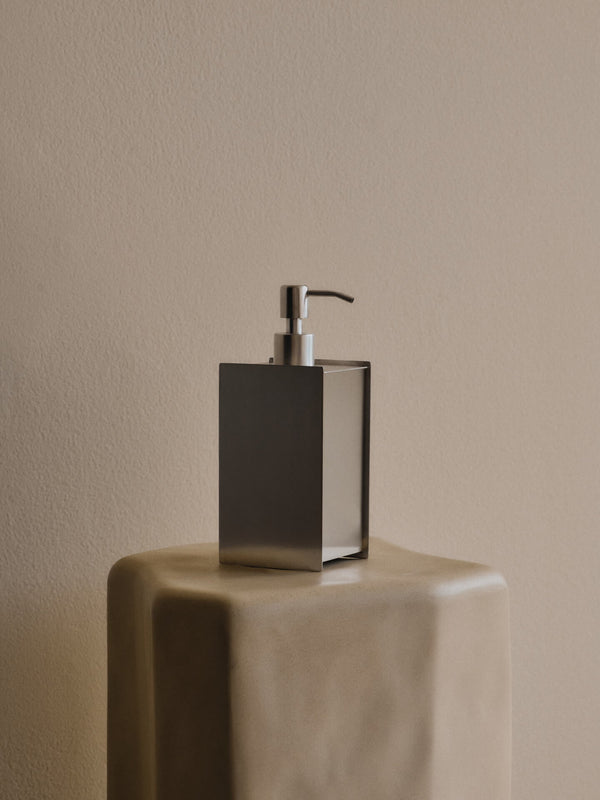 Dispensador de jabón Sama de Ferm Living