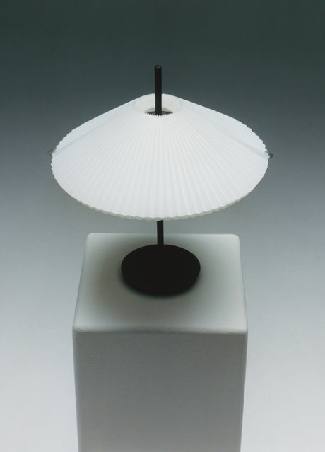 Lámpara de mesa Nebra · New Works