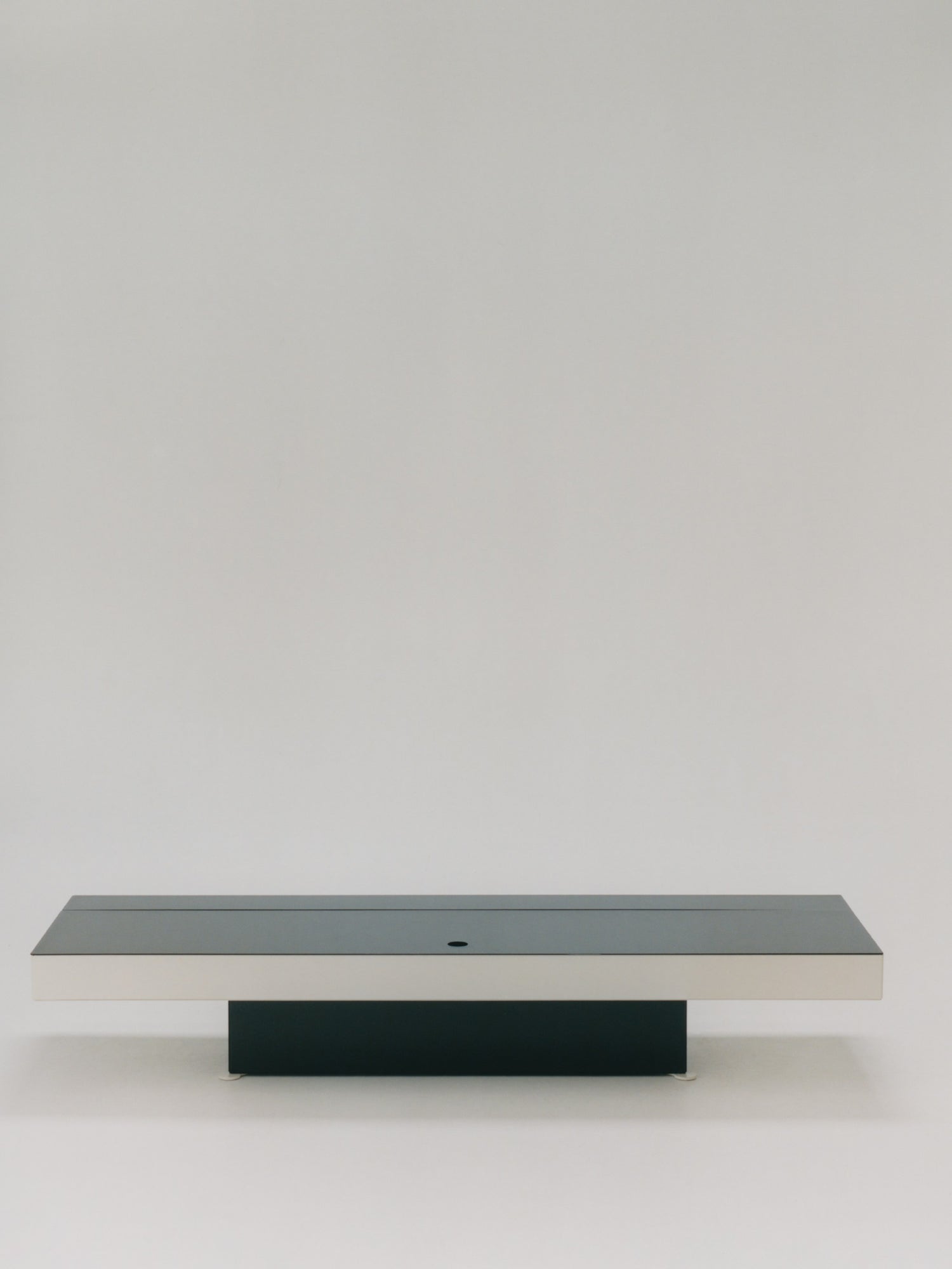 Aparador Unit 004 · New Works