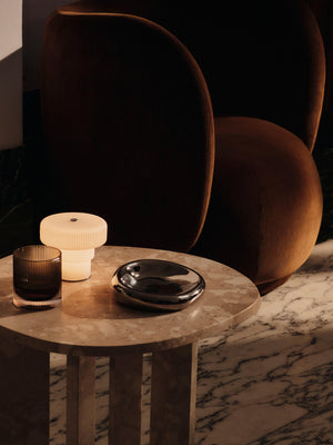 Mesa auxiliar Taula de Ferm Living