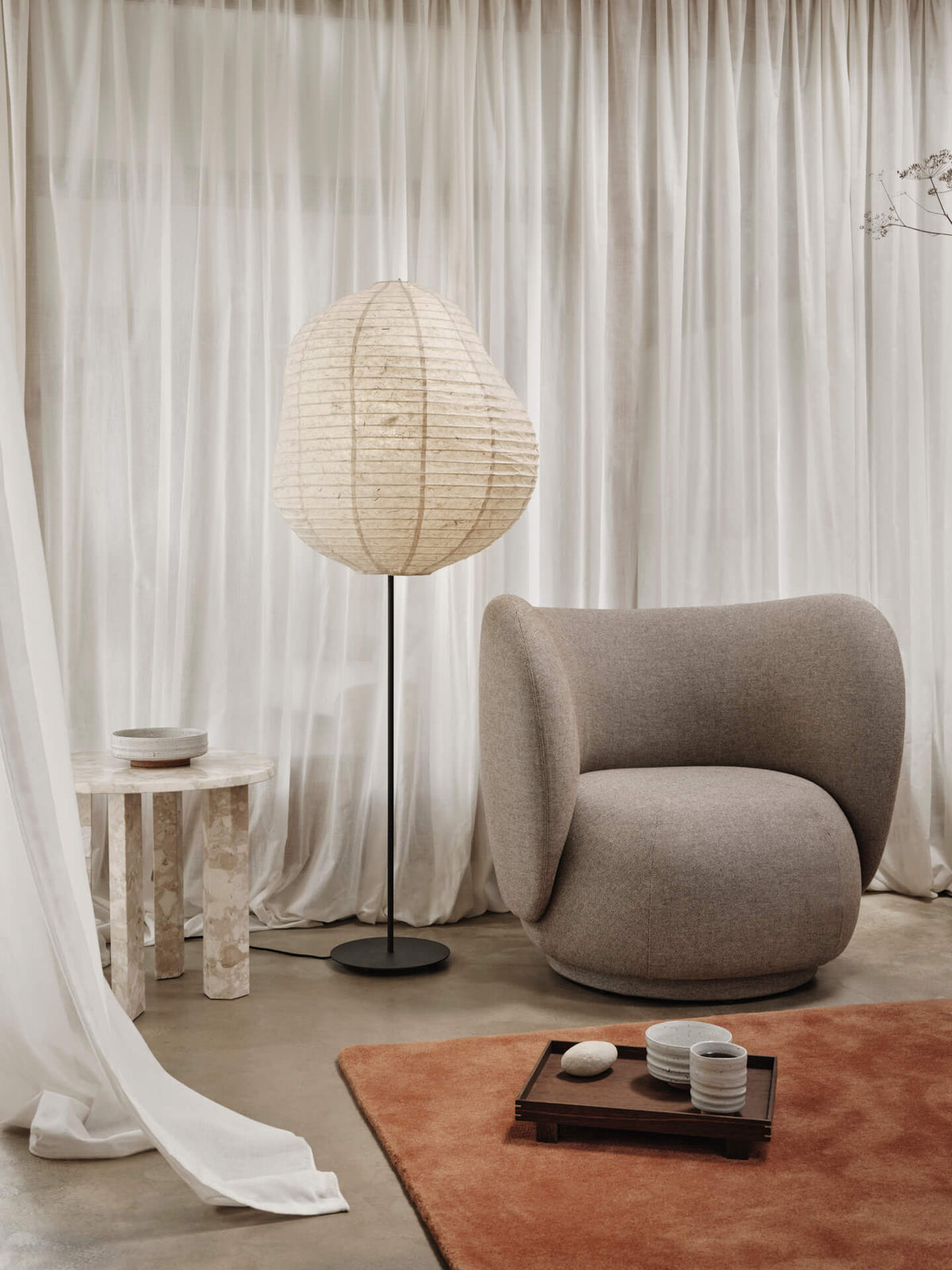 Mesa auxiliar Taula de Ferm Living