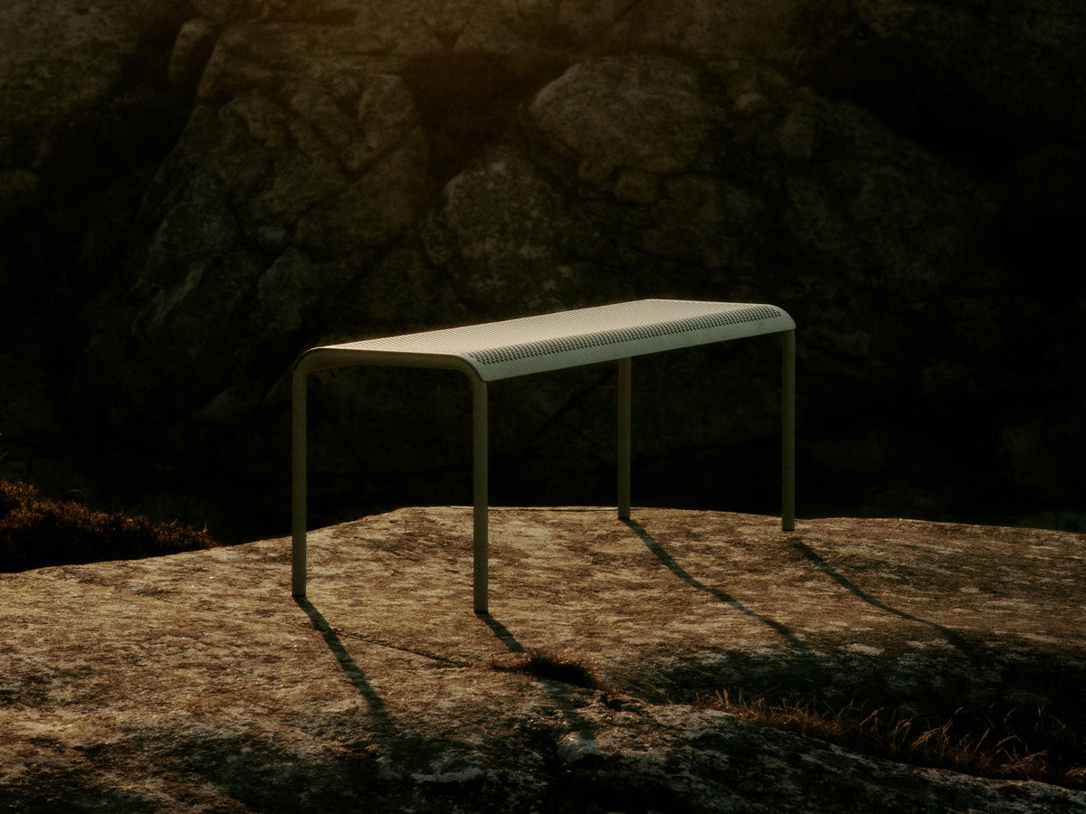 Banco de exterior Dapple de Ferm Living