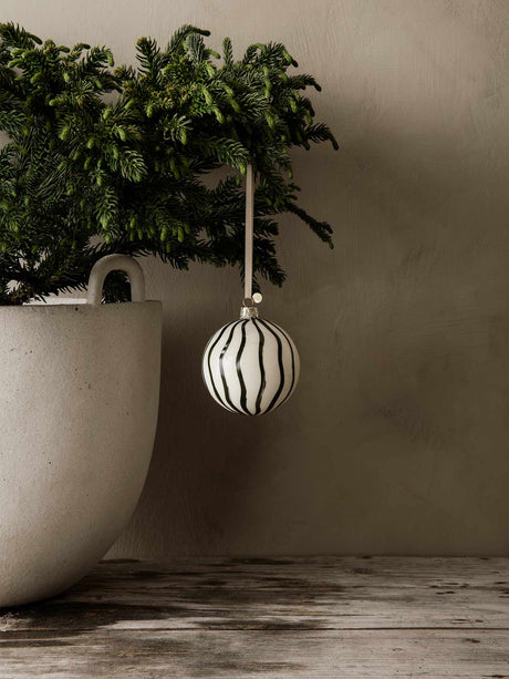 Adornos de cristal Lines · Ferm Living · ambiente