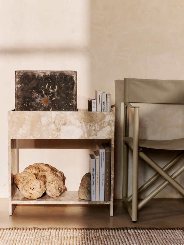 Jardinera de piedra con estante Stone de Ferm Living