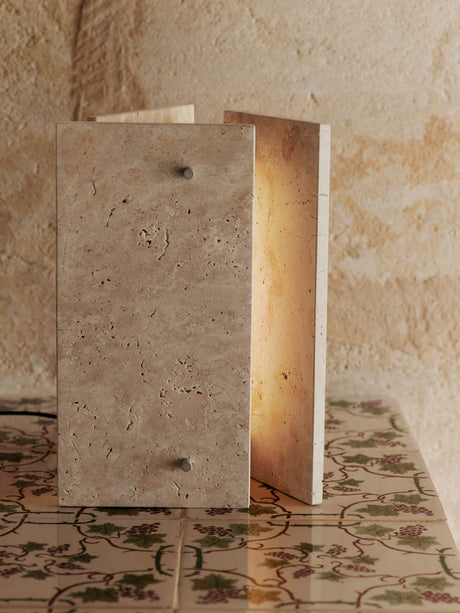 Lámpara de sobremesa Oeste de Ferm Living