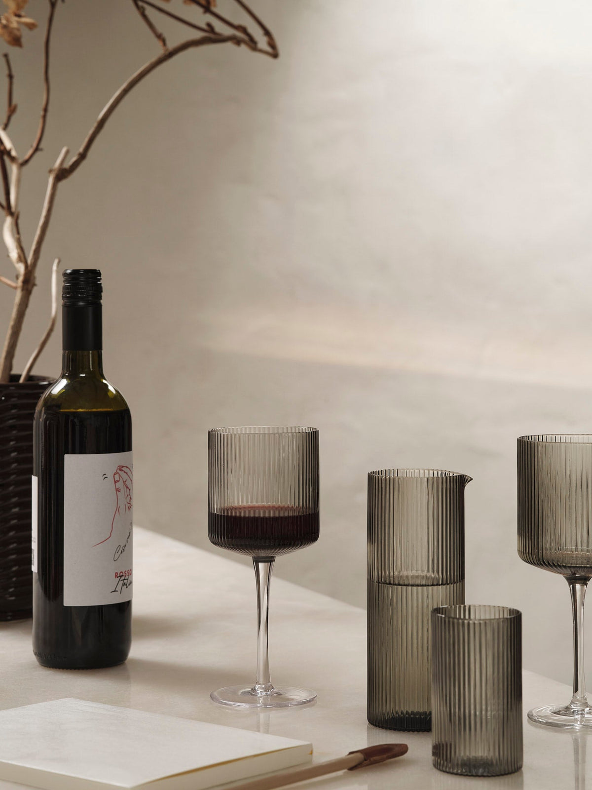 Copas de vino tinto Ripple de Ferm Living