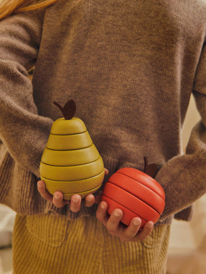 Manzana y pera apilables Stacking de Ferm Living