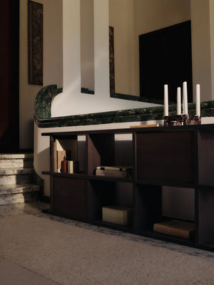 Librería Kona 3x2 con 3 módulos armario roble teñido oscuro · Ferm Living