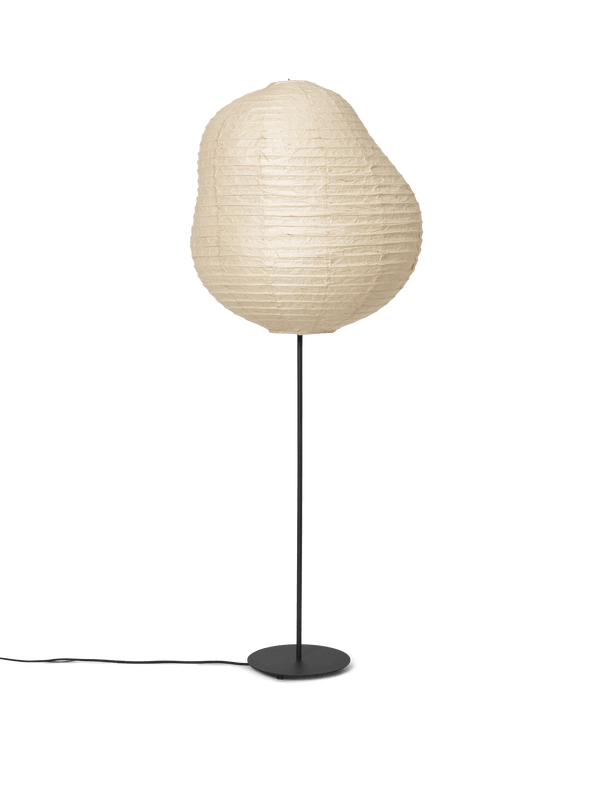 Lámpara de pie Kurbis alta negro/natural · Ferm Living · vista 2