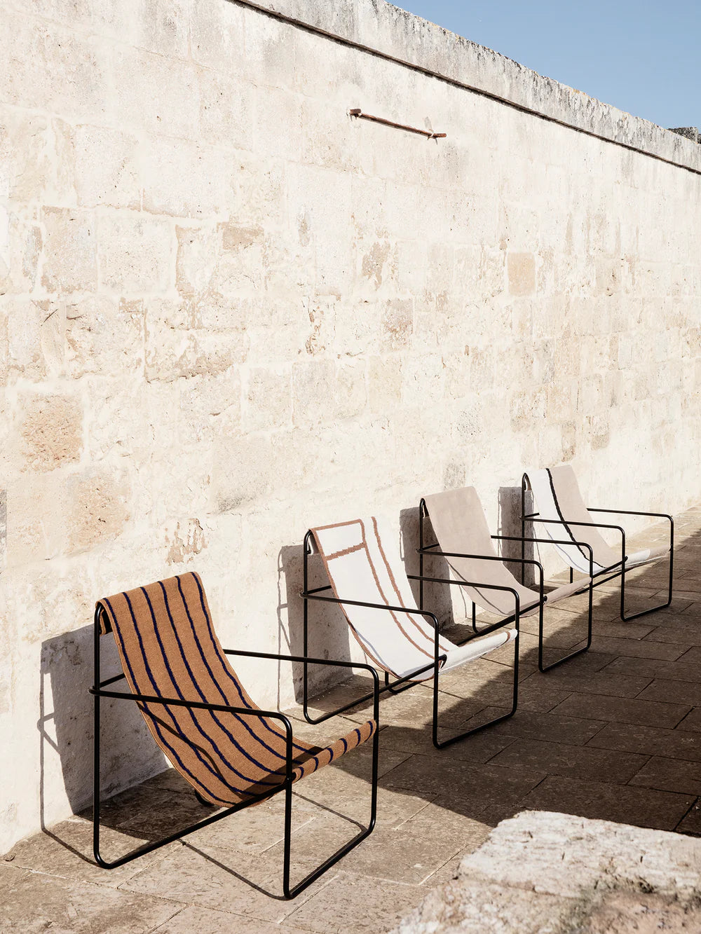 Desert Lounge Chair - Black