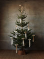 Cubrepié de árbol trenzado Drape · Ferm Living · ambiente