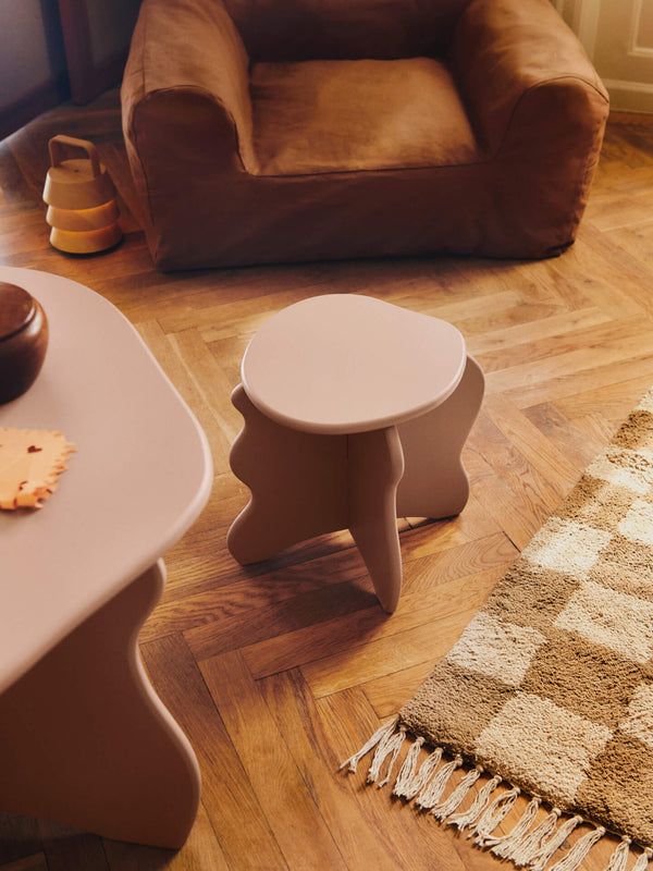 Taburete infantil Slope de Ferm Living