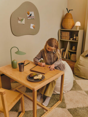 Mesa infantil Little Architect de Ferm Living