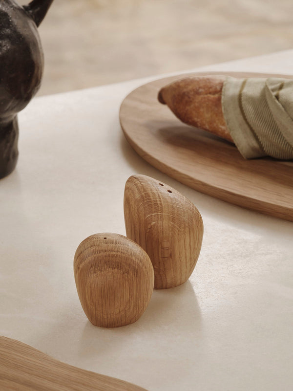 Salero y pimentero Cairn de Ferm Living
