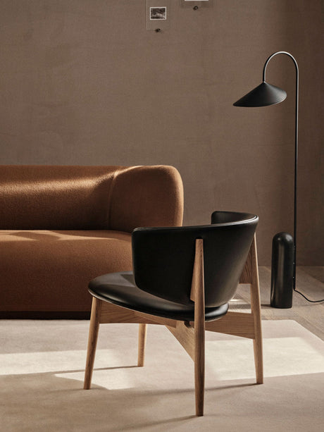 Lámpara de pie Arum negro · Ferm Living