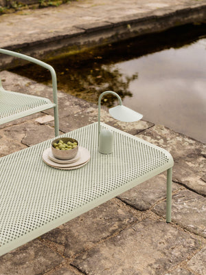 Mesa baja de exterior Dapple de Ferm Living