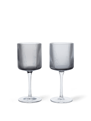 Copas de vino blanco Ripple de Ferm Living
