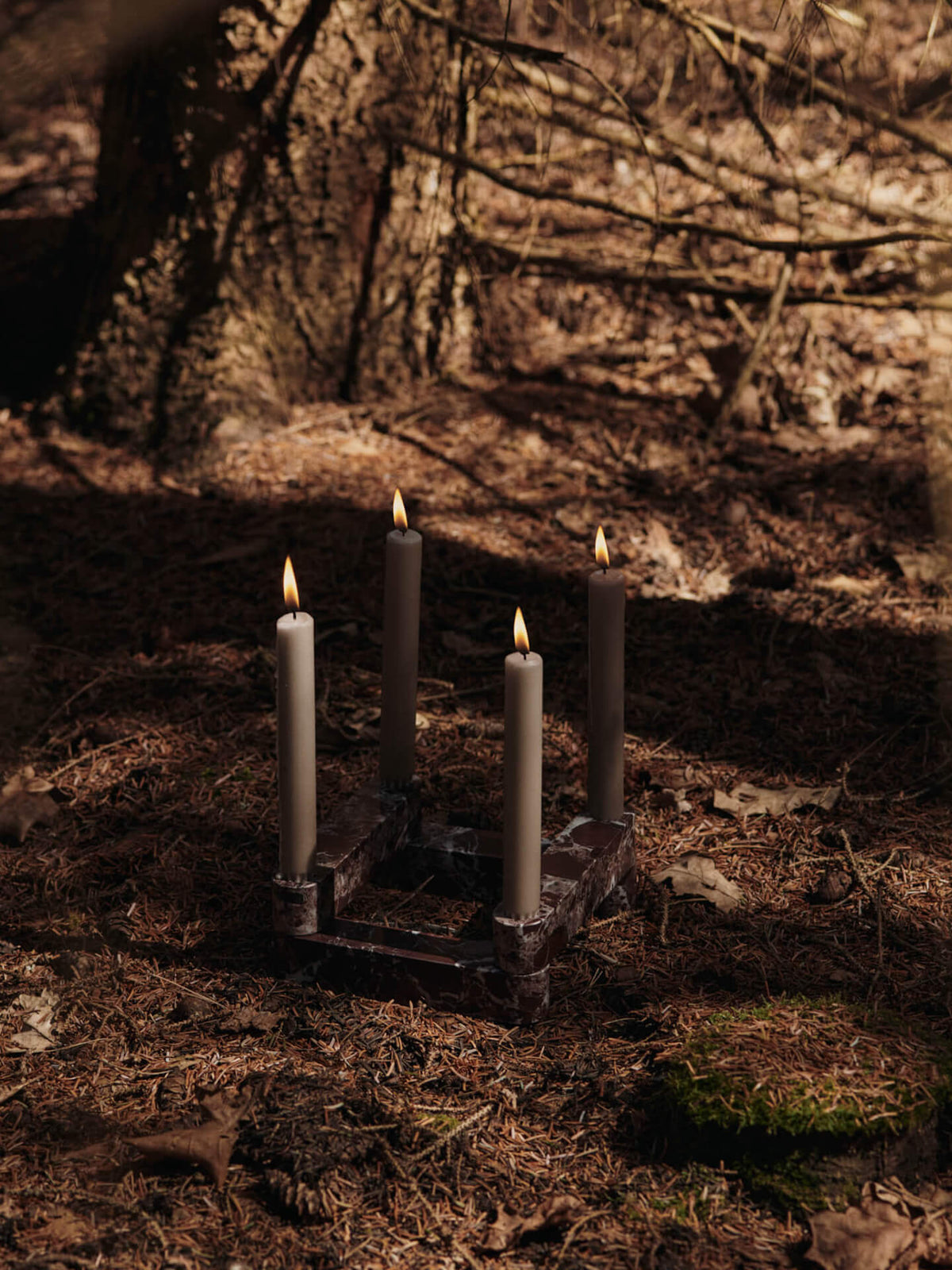 Portavelas modular Newel · Ferm Living · ambiente
